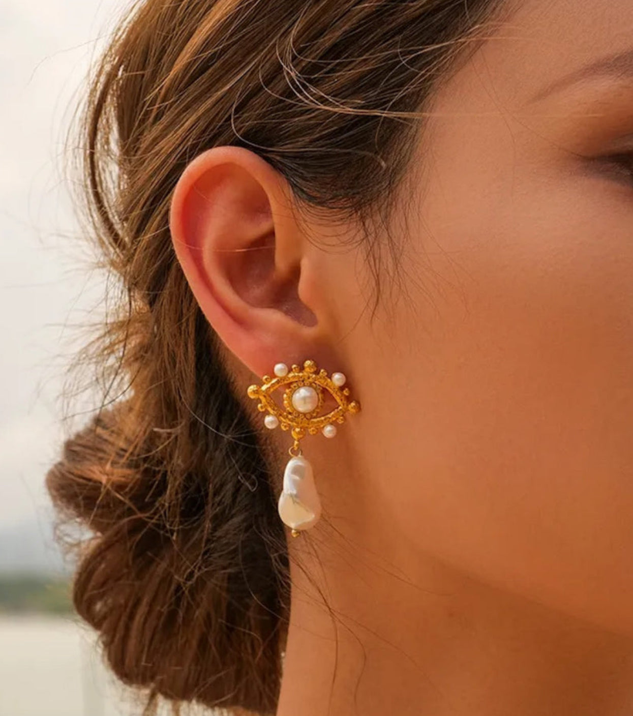 Eye & pearl