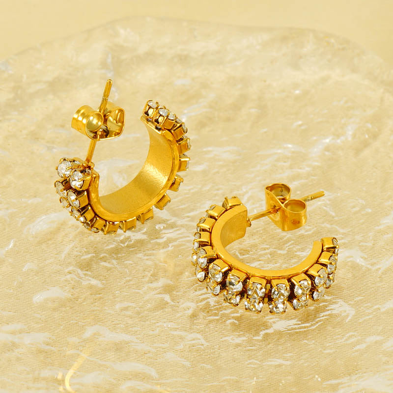 Nicole hoops