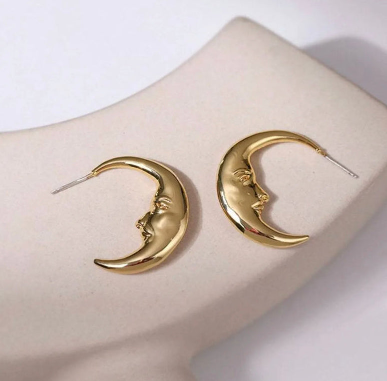 Moon face earrings