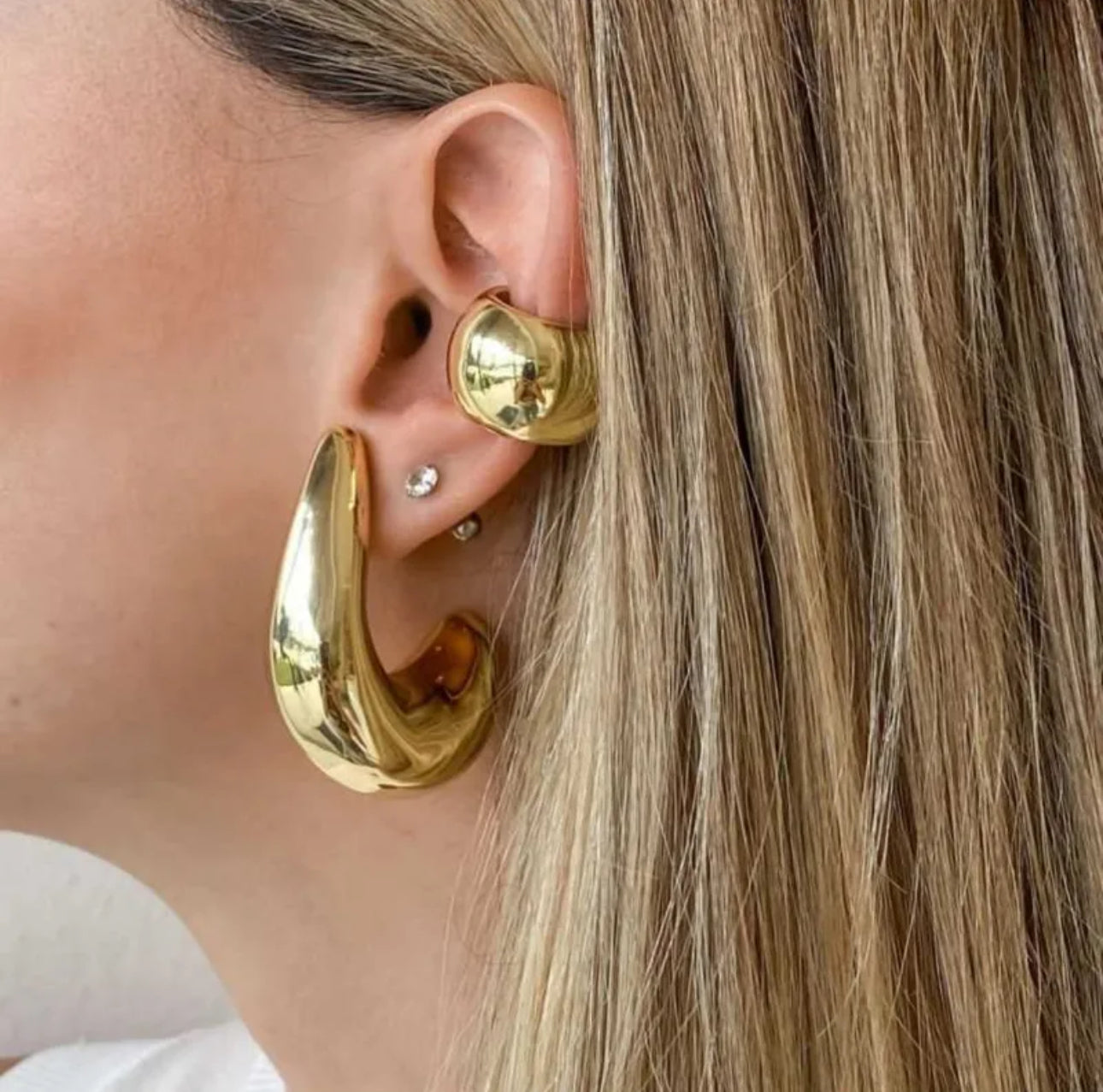 Dua earrings