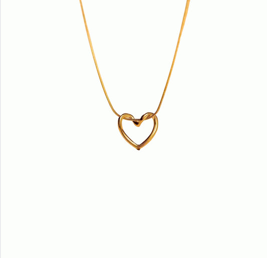 Heart outline necklace