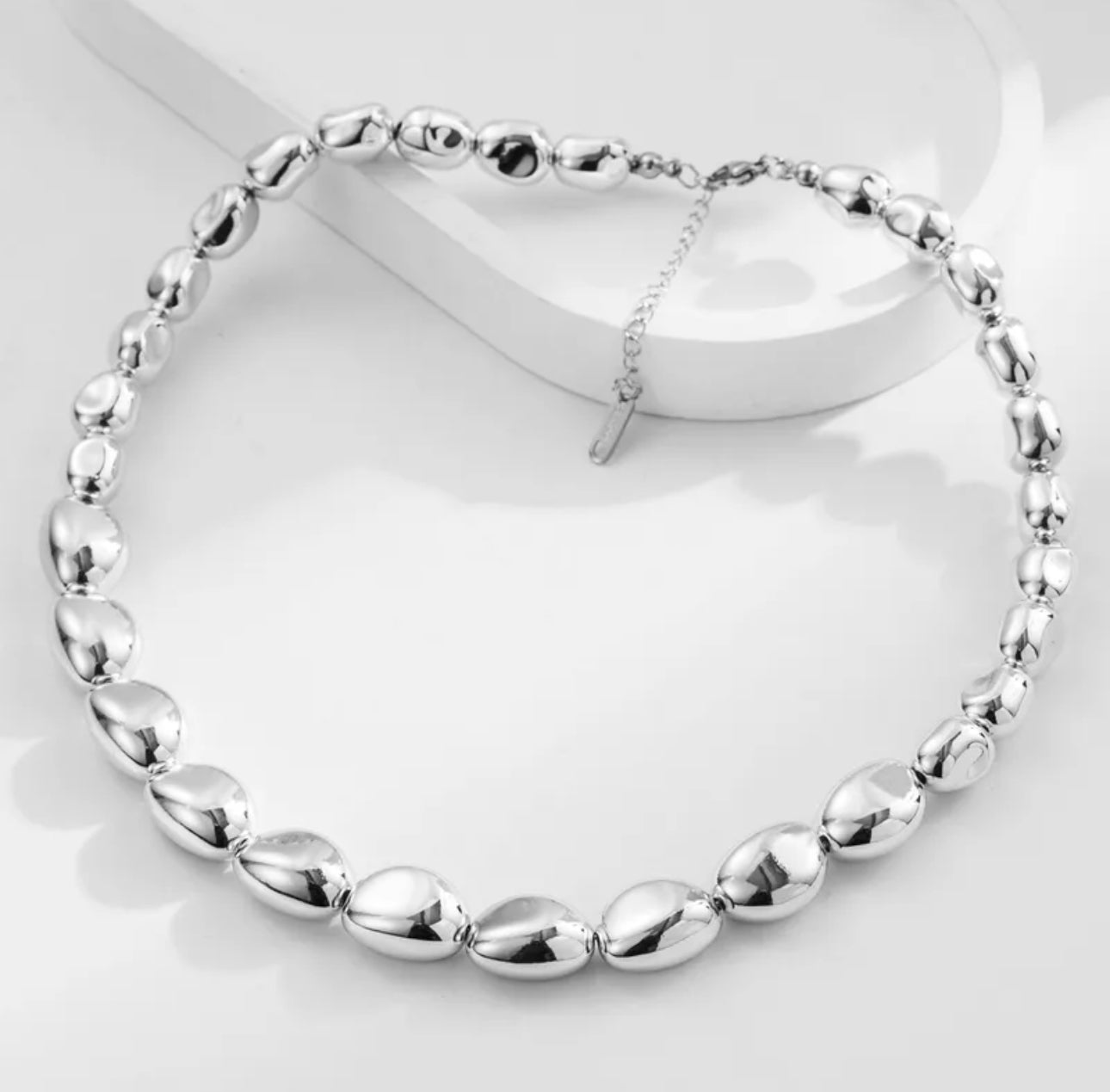 Pebbles necklace