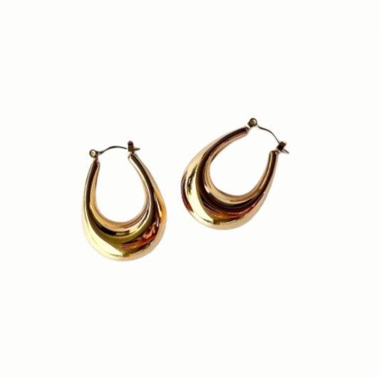 Chloe hoops