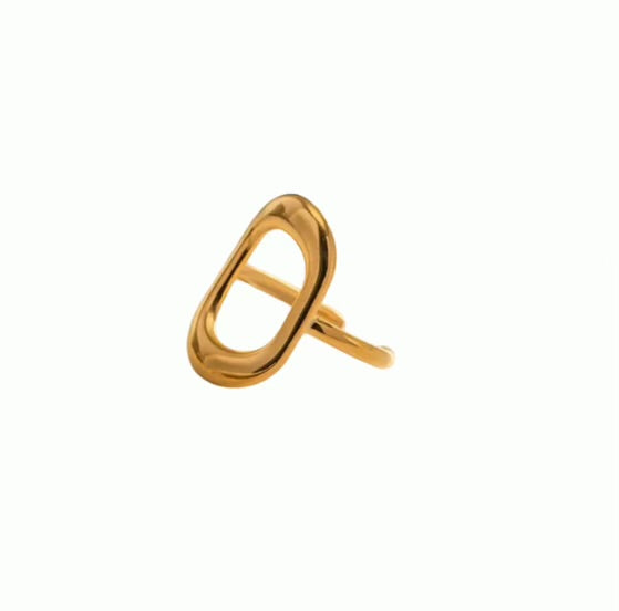 Oval ring